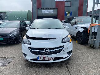 Salvage car Opel Corsa 1.2 ESSENTIA 2016/5