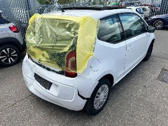 Volkswagen Up 1.0 PANO picture 4