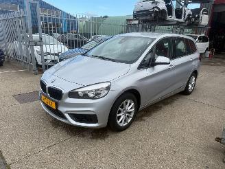 Damaged car BMW 2-serie Gran tourer 216d luxury 2016/3