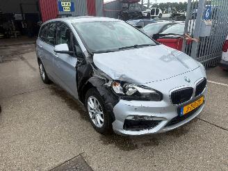 BMW 2-serie Gran tourer 216d luxury picture 3
