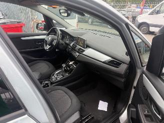 BMW 2-serie Gran tourer 216d luxury picture 9
