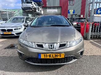 Honda Civic 1.8 AUTOMAAT / 5DR picture 2