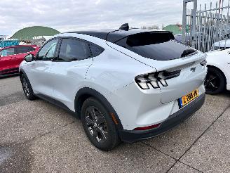 Ford Mustang Mach-e EXTENDED RWD 98 KWH / PANO picture 6