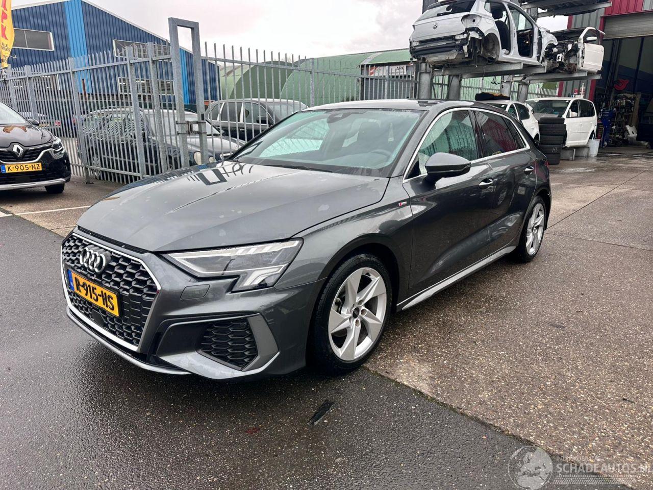 Audi A3 30 TFSI SPORTBACK SLINE