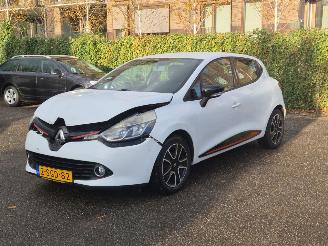  Renault Clio 0.9 TCe EXPERSSION 2013/9
