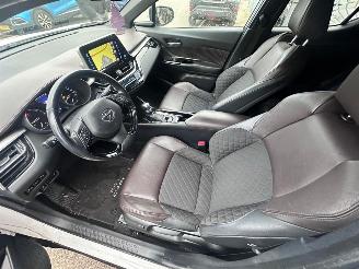 Toyota C-HR 1.8 HYBRIDE BI-TONE picture 8