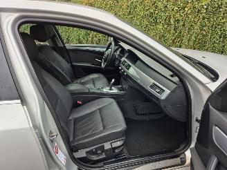 BMW 5-serie 520i AUTOMAAT / LEER / NIEUWSTAAT picture 15