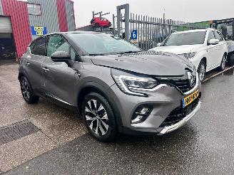 Renault Captur 1.6 E-TECH FULL HYBRID 145 TECHNO picture 3