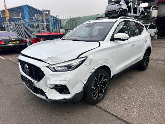 uszkodzony samochody osobowe MG  1.5 MG ZS & ZS Hybrid+ ZS32 2025/3