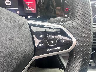 Volkswagen Golf 1.5  R LINE / eTSI / DSG / PANO / HEAD UP / VOLLE AUTO picture 14