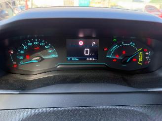 Peugeot 2008 e-2008 II Active picture 14