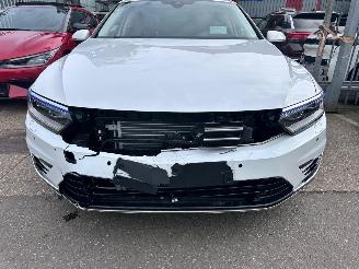 Volkswagen Passat 1.4 GTE / DSG / PANO / VOLLE AUTO / picture 21