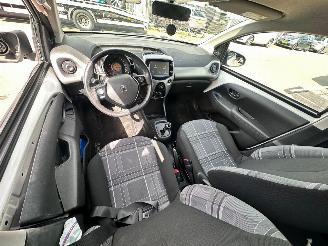 Peugeot 108 1.0 AUTOMAAT picture 7