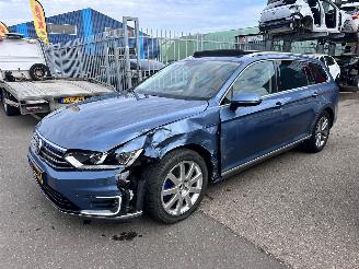 Volkswagen Passat 1.4 TSI / GTE / DSG / PANO / LEER picture 6