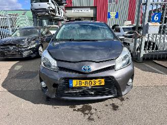 Toyota Yaris 1.5 FULL HYBRIDE picture 2