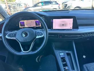 Volkswagen Golf 1.5 e-TSI / DSG / picture 9