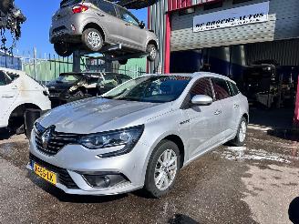 Unfallwagen Renault Mégane 1.5 BLUE DCI LIMITED 2019/8