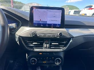 Ford Focus 1.0 EcoBoost Hybride / PANO / TITANIUM picture 11