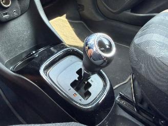 Peugeot 108 1.0 AUTOMAAT picture 11