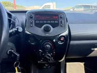 Peugeot 108 1.0 AUTOMAAT picture 10