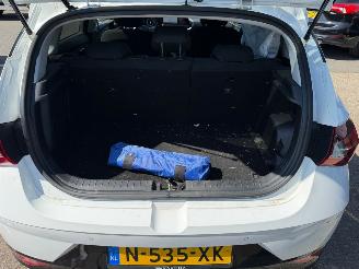 Hyundai I-20 1.0 T-GDI / AUTOM / PREMIUM SKY picture 15
