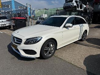Schadeauto Mercedes C-klasse 350e / AMG / LEER / 2015/7