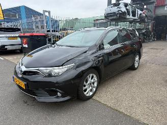 krockskadad bil auto Toyota Auris Touring Sports 1.8 HYBRIDE / PANO 2015/8