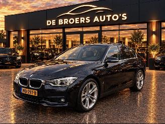 damaged passenger cars BMW 3-serie 330e HIGH EXECUTIVE 2016/12