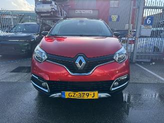 Renault Captur 1.2 TCe / AUTOMAAT/ HELLY HANSEN picture 2