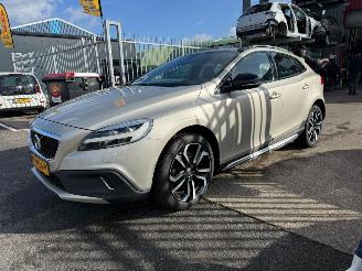 Volvo V-40 2.0 D4 NORDIC + CROSS COUNTRY / PANO / LEER 2016/11