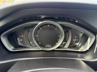 Volvo V-40 2.0 D4 NORDIC + CROSS COUNTRY / PANO / LEER picture 10