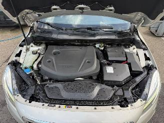 Volvo V-40 2.0 D4 NORDIC + CROSS COUNTRY / PANO / LEER picture 20