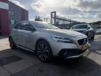 Volvo V-40 2.0 D4 NORDIC + CROSS COUNTRY / PANO / LEER picture 5