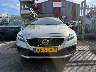 Volvo V-40 2.0 D4 NORDIC + CROSS COUNTRY / PANO / LEER picture 4