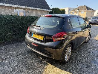 Unfallwagen Peugeot 208 1.2 PURE TECH ALLURE  69000KM 2018/3