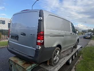 damaged commercial vehicles Mercedes Vito Mercedes-Benz Vito LANG 116CDI AUTOMAAT 2019/4