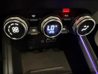 Renault Clio  picture 15