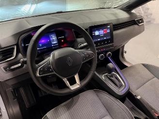 Renault Clio  picture 9