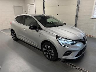 Auto da rottamare Renault Clio  2023/10