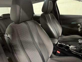 Peugeot 208 AIRBAG OK picture 12