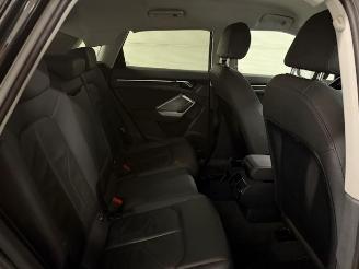 Audi Q3  picture 13