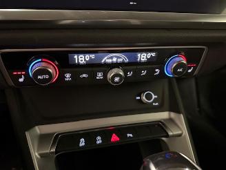 Audi Q3  picture 16
