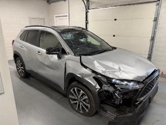 Schadeauto Toyota Corolla Cross HYBRID 2024/11