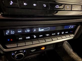 Isuzu D-Max // NUR 12000 KM // picture 16