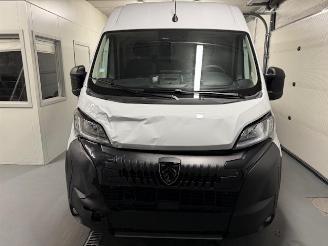 Peugeot Boxer  picture 2