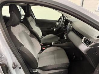 Renault Clio  picture 11