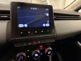 Renault Clio  picture 15
