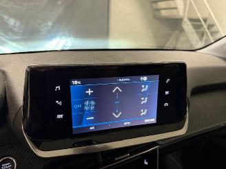 Peugeot 208 CAMERA picture 16