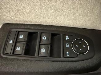 Renault Clio  picture 9