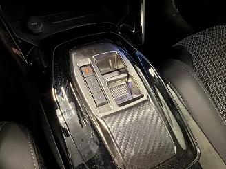 Peugeot 208  picture 15